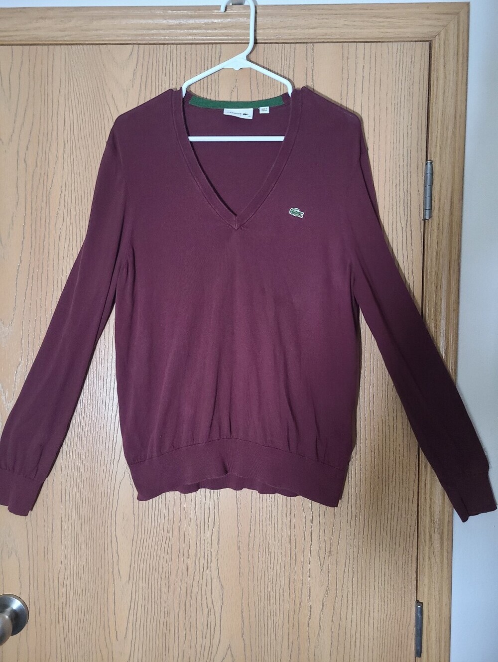 Lacoste V-neck Burgundy Preppy Business Casual Golf Sweater Crocodile Logo
